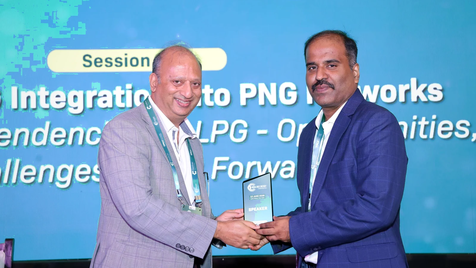 Ranjith Kumar receiving Speaker Memento at India Bio Energy Conference 2026